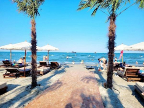 Sophie ApartHotel, 10 meters from the beach